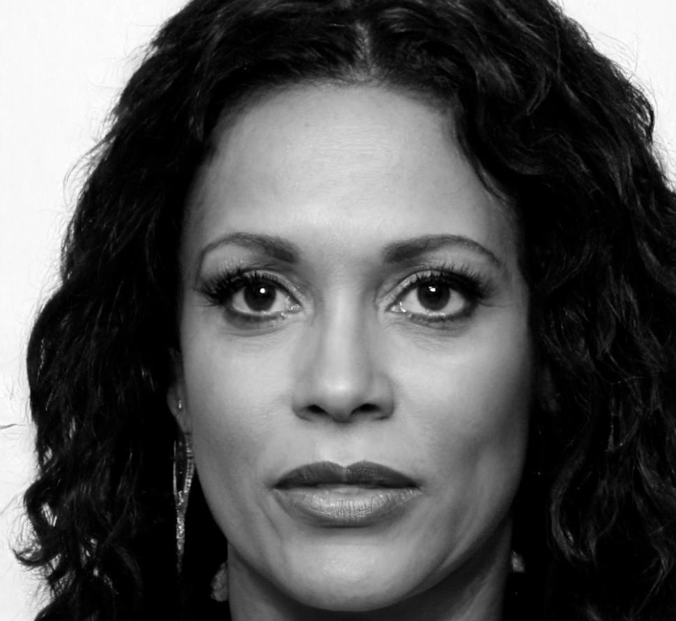 Porträt von Friederike Ostendorf, Analystin für Finanzverhalten